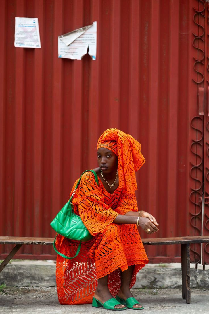 AUREN SHA‘AWA